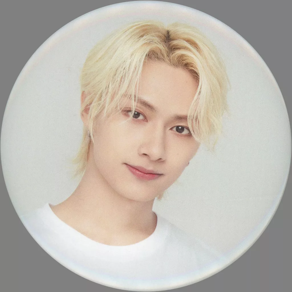 駿河屋 - 【買取】ジュン 缶バッジ 「2023 SVT 7th FAN MEETING