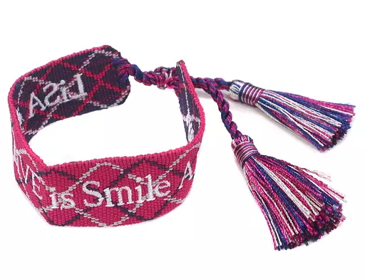 LiSA　LiVE is Smile Always～紅蓮華～ミサンガ 駿河屋 -<中古>LiSA ミサンガ～紅蓮華 Ver.～ 「LiVE is Smile