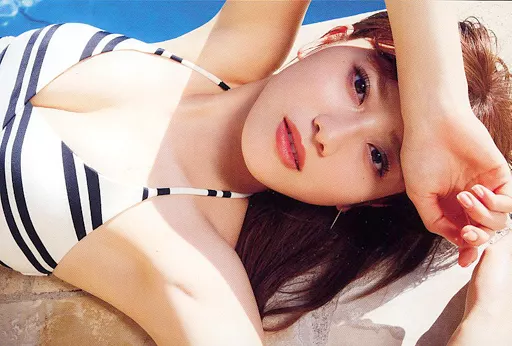 欅坂46(けやき坂46) - 【直筆サイン入り】欅坂46 守屋茜 写真集 ポストカード付き 欅坂46(けやき坂46) - 【直筆サイン入り】欅坂46 守屋茜 写真集