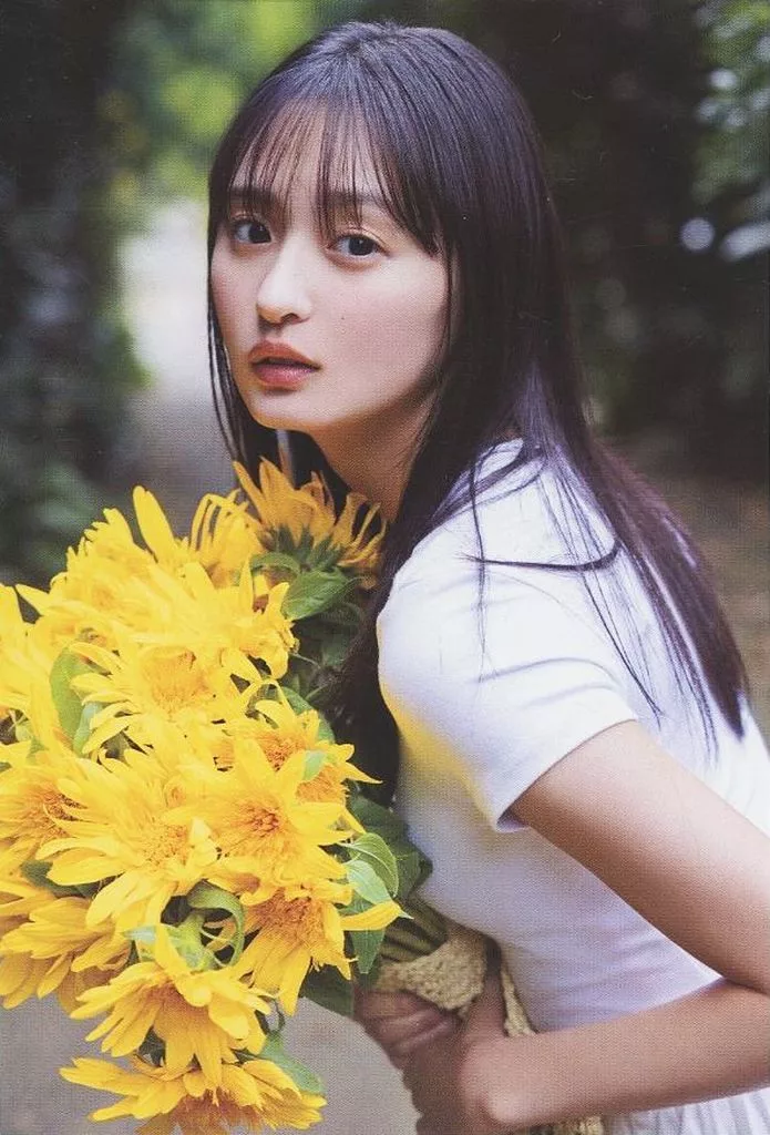 遠藤さくら 1st写真集「可憐」ポストカード コンプ 駿河屋 -<中古>遠藤さくら ポストカード 「乃木坂46 遠藤さくら1st写真