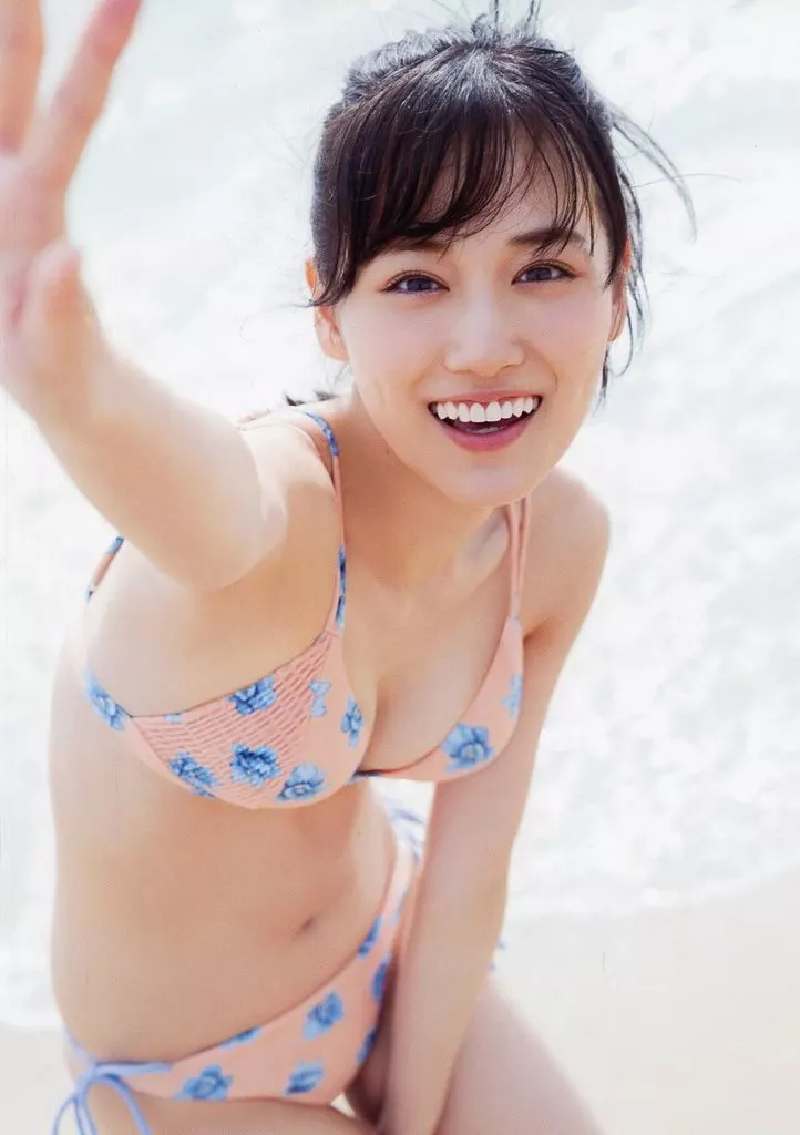 乃木坂46　山下美月　写真集　ヒロイン　撮影時着用水着　同タイプ　ボトムのみ 乃木坂46 山下美月 写真集 ヒロイン showroom配信購入特典 水着