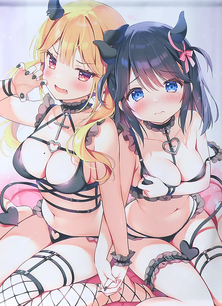 【オリジナル】B2タペストリー ゆうり＆るる(ぱん) C105/ぱんのみみ