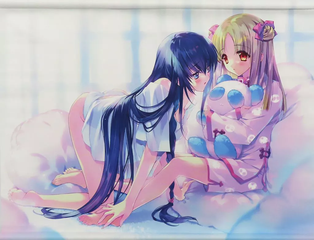 【ヤミと帽子と本の旅人】B2マイクロWスエードタペストリー 東葉月＆東初美 /CARNELIAN