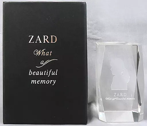 稀少！ZARD クリスタルペーパーウェイトBeautifulMemory未使用品 クリスタルペーパーウェイト 平型（透明） | 北大オリジナルグッズ