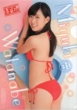 ヤングマガジン 2013年19号 渡辺美優紀 表紙 駿河屋 -<中古>渡辺美優紀(NMB48) B5クリアファイル ヤング