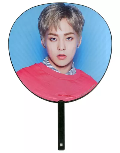 駿河屋 - 【買取】シウミン うちわ 「EXO-CBX “MAGICAL CIRCUS” TOUR