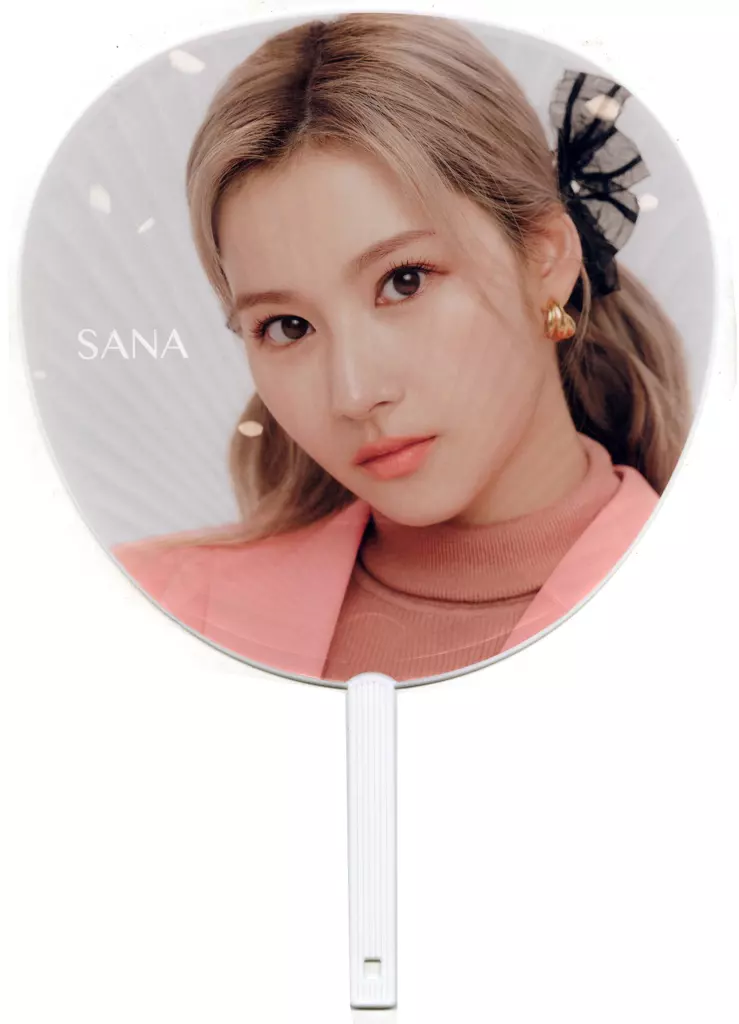 TWICE サナ うちわ #TWICE4 駿河屋 -<中古>サナ(TWICE) うちわ 「CD #TWICE4」 リリース記念グッズ