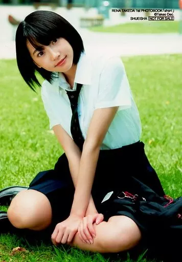 武田玲奈　PREMIUM PHOTO ALBUM 生写真付き ○生写真付き♪○武田玲奈 1st写真集「short」 商品细节