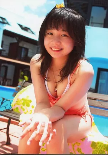 ジュニアアイドル 真奈  