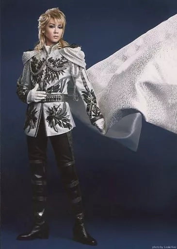 宝塚歌劇団　凰稀かなめ　３Ｄカード 凰稀かなめ No.961 宝塚歌劇団公式2L写真 宙組 クライマックス - メルカリ