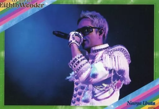 AAA/浦田直也/ライブフォト・横型・上半身・衣装白・左向き・サングラス/「AAA TOUR 2013 Eighth Wonder」ライブデジフォト