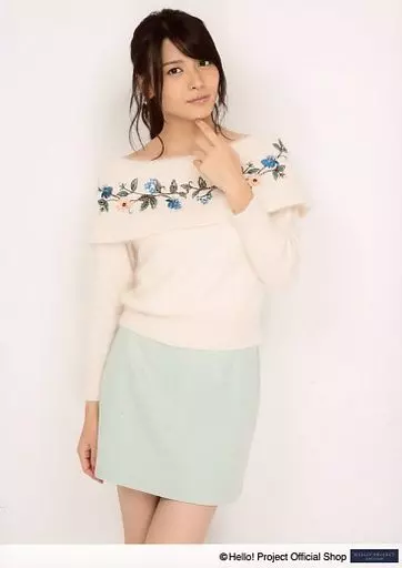 駿河屋 -<中古>°C-ute/矢島舞美/膝上・衣装白・青・左手人差し指