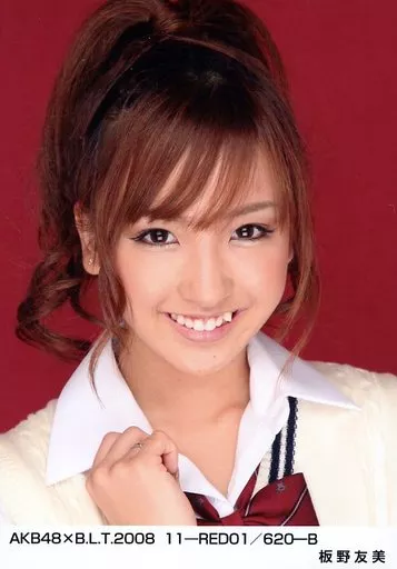 AKB48 B.L.T. 2011 板野友美 生写真 Amazon.co.jp: 【メイキングDVD付き】 AKB48 板野友美写真集 T.O.M.O.