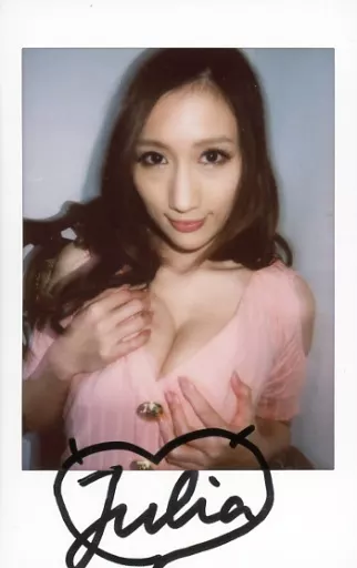 駿河屋 -【アダルト】<中古>☆JULIA/直筆サイン入り・バスト