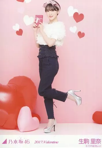 乃木坂46 生写真 2017 Valentine バラ売り Amazon.co.jp: 乃木坂46 生田絵梨花 生写真 2017 Valentine