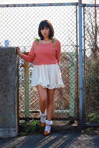 美品 AeLL 篠崎愛 Tシャツ オレンジ Lサイズ