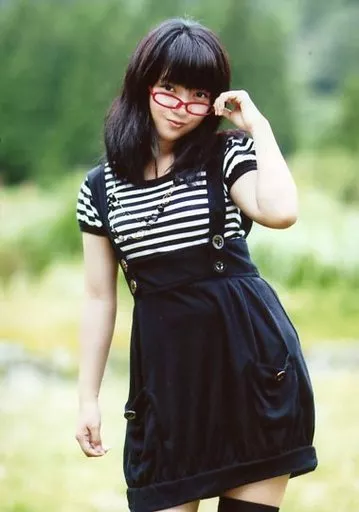 DVD 霊媒少女 ミディアム・ガール Amazon.co.jp: 淑恵とつぐみの現代