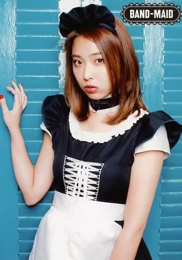駿河屋 -<中古>BAND-MAID/彩姫/上半身・衣装黒・白・メイド服