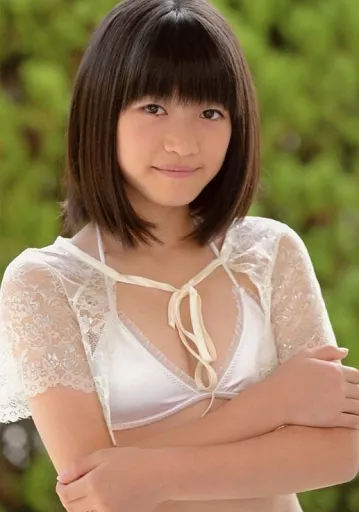 沢村りさ　ジュニアアイドル　 駿河屋 -<中古>沢村りさ/バストアップ・衣装白・腕組み・体右向き/DVD「天真爛漫 Part2」特典生写真（女性生写真）