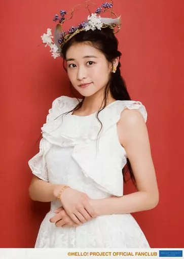 50%OFF 駿河屋 -<中古>アンジュルム/和田彩花/上半身・衣装白・体左向き アイドル