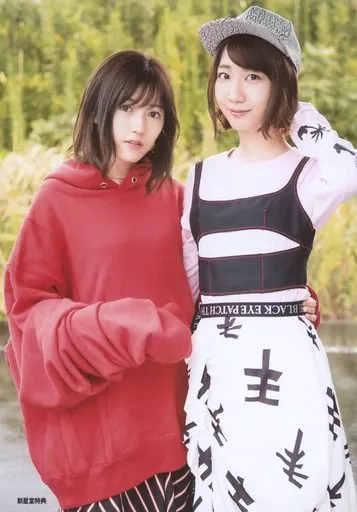 駿河屋 -<中古>柏木由紀・渡辺麻友/CD「11月のアンクレット」新星堂