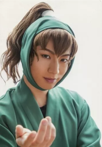 当選品 伊崎央登 サイン入りフォト