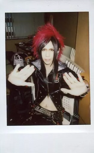 Royz杙凪チェキ① Royz 杙凪さん チェキ - メルカリ