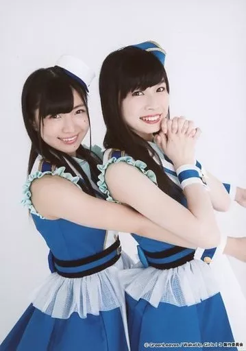 Wake Up, Girls! 青山吉能 生写真 大量セット 【希少品】 駿河屋 -<中古>Wake Up， Girls!/永野愛理・青山吉能/膝上・衣装青・白