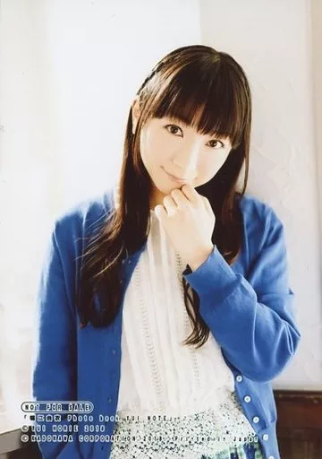 駿河屋 -<中古>堀江由衣/写真集「堀江由衣 Photo book YUI NOTE