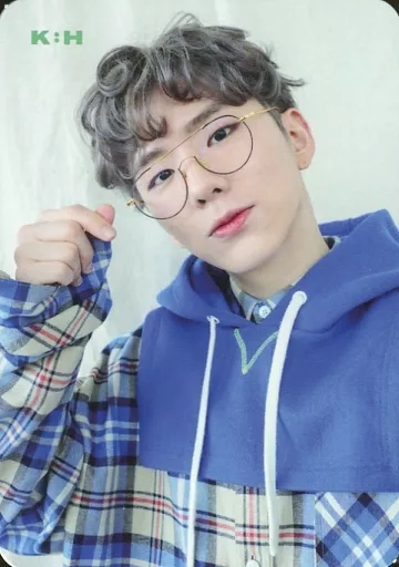 Monsta X/キヒョン(Kihyun)/裏面背景緑・文字黒/CD「The Connect：Dejavu」全形態共通初回封入特典フォトカード