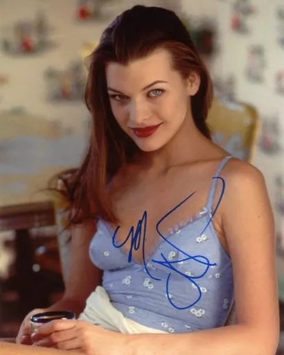 駿河屋 -<中古>☆ミラ・ジョヴォヴィッチ(Milla Jovovich)/直筆