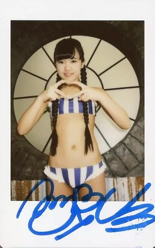 新品　香月杏珠　チェキ　サイン入り4 Amazon.co.jp: 即落 ！ ジュニア時代 香月杏珠 直筆サイン入りチェキ