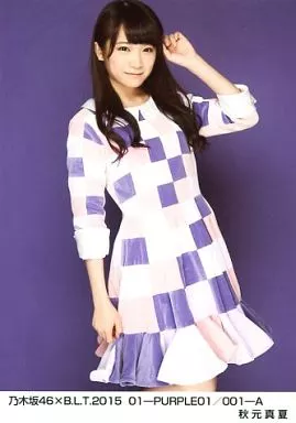 秋元真夏 kJa5vOePBziC-
