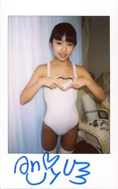 駿河屋 -<中古>☆香月杏珠/直筆サイン入り生チェキ（女性生写真）