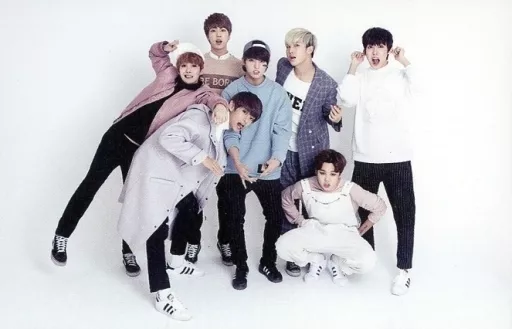 駿河屋 -<中古>07：防弾少年団/集合(7人)/2015 BTS LIVE TRILOGY