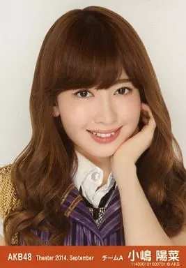 小嶋陽菜　生写真 AKB48 小嶋陽菜 生写真 - メルカリ