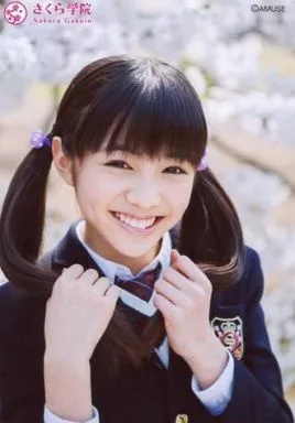 さくら学院 生写真 菊地最愛 新品 駿河屋 -<中古>さくら学院/菊地最愛/バストアップ・衣装茶・制服・両手