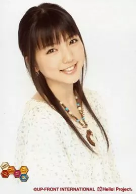 Hello!Project/真野恵里菜/バストアップ・衣装白・右向き・背景白・「Hello! Project 2010 SUMMER ～ファンコラ!」/公式生写真_img