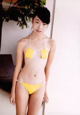 小林桃華　水着 