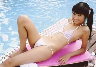 西野花恋　　　　水着 駿河屋 -<中古>西野花恋/横型・水着ボーダー柄・プール/DVD「天真爛漫 Part3」特典生写真（女性生写真）