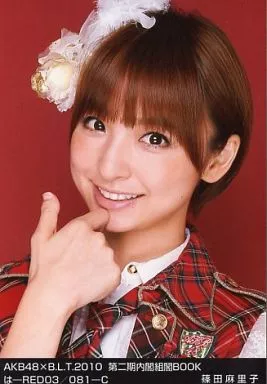 FRIDAY 2010年9月10日号 1442号 講談社 篠田麻里子 松本さゆき 画像・写真 | 篠田麻里子、初センター取りで「夢叶う」もAKB48