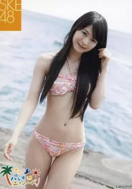 小木曽汐莉生写真 駿河屋 -<中古>小木曽汐莉/膝上・ピンク色の水着・左手髪・背景