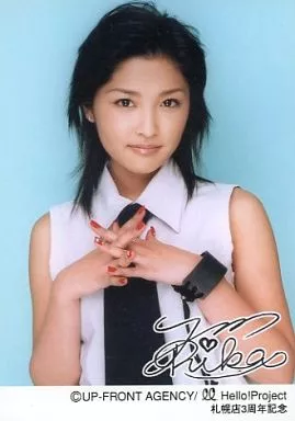 駿河屋 -<中古>モーニング娘。/石川梨華/上半身・衣装白・ネクタイ黒