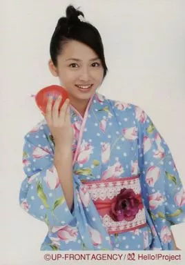 Berryz工房/須藤茉麻/上半身・衣装青・花柄・着物・右手水風船・メタリック仕様/公式生写真