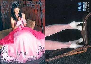 駿河屋 -<中古>112 ： 秋山莉奈/箔押しカード/秋山莉奈トレーディング