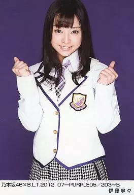 100枚限定 元乃木坂46 伊藤寧々 B.L.T. 直筆サイン入り特大写真パネル 伊藤