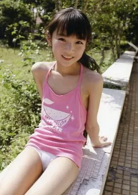 河合すみれ/衣装ピンク/DVD「“すみれの花物語” とっておきの未公開秘蔵映像 」特典生写真