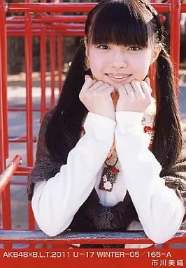 AKB48 B.L.T. 2011 市川美織 生写真 AKB48 B.L.T. 2011 市川美織 生写真 駿河屋 -<中古>市川美織/AKB48