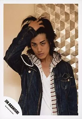 駿河屋 -<中古>赤西仁/上半身・デニムジャケット・パーカー 駿河屋 -<中古>赤西仁/上半身・デニムジャケット・パーカー