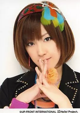 駿河屋 -<中古>Berryz工房/夏焼雅/衣装黒・顔アップ・背景白・指組